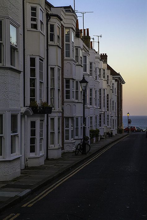 Brighton, England (by tullio dainese) Brighton Apartment, Brighton Rock, Kentish Town, Brighton England, Brighton Uk, Brighton And Hove, England And Scotland, London Life, English Countryside