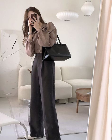 korean fashion on Instagram: “1,2,3,4? Pick your fave! 💍💍💍 @koreanishootd @koreanishootd . 💍💍💍 #ootdkorea #koreanfashionstyle #koreanstreetwear #koreangirlstyle…” Korean Girl Office Outfit, Business Outfits Korean, Korean Professional Outfits, Formal Outfits Korean, Korean Office Style Work Outfits, Korean Outfits Formal, Korean Work Fashion, Formal Korean Outfit, Minimal Korean Fashion