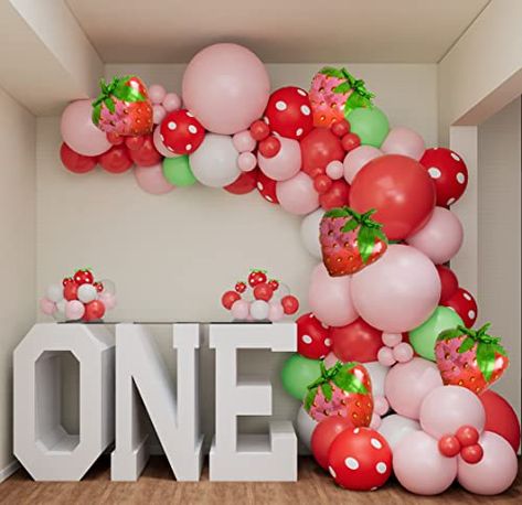 1st Birthday Decorations Girl, First Birthday Balloons, Berry First Birthday, Birthday Party Background, Strawberry Birthday, 1st Birthday Party Decorations, First Birthday Party Decorations, Garland Arch, 1st Birthday Decorations