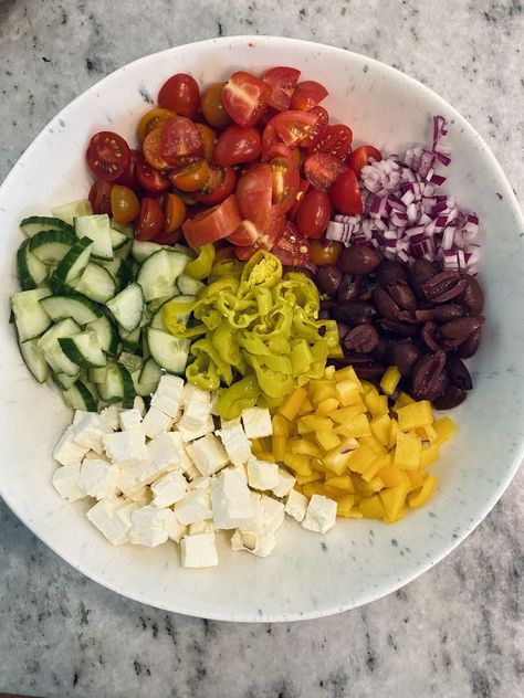 Greek Salad No Lettuce, No Lettuce Salads, Salads No Lettuce, Salad No Lettuce, No Lettuce Salad, Salad Challenge, Sides And Appetizers, Salads Without Lettuce, 4th Of July Food Ideas