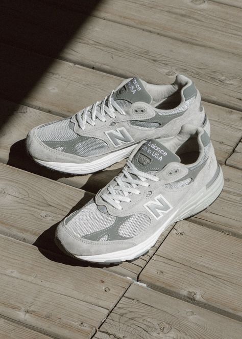 New Balance 993 Outfit Men, New Balance Grey Shoes, Boys Outfits Aesthetic, New Balance 993, Dad Fits, New Balance Outfit, Fits Aesthetic, Shoes Photography, Dad Shoes