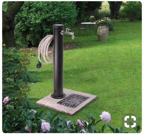 Garden Sink, Garden Hose Holder, Diy Patio Decor, نباتات منزلية, Outdoor Sinks, Apartment Patio Decor, Patio Decorating Ideas On A Budget, Patio Decorating Ideas, Garden Fountains