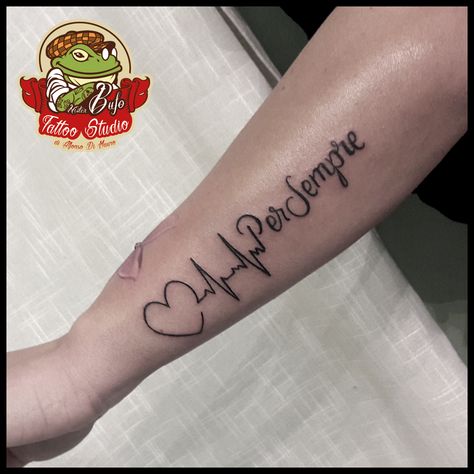 Heartline, Family forever lettering tattoo for sweet woman  #tattoo #tattoos #tattooed #family #letterimg #heartline #heart #sweet #quote #tattooartist #tattoodesign #tattooidea #letteringtattoo #familytattoo #romantic #instagood #persempre #forever Lettering Tattoo Design, Feather Sketch, Tattoo Quotes About Strength, Tattoo Heart, Woman Tattoo, Bear Tattoos, Lettering Tattoo, Family Forever, Trendy Tattoo