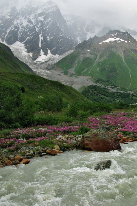 Inguri River, Georgia : Mikhail Golubev Georgia Landscape, Republic Of Georgia, What A Beautiful World, Macedonia, Pretty Places, Places Around The World, Beautiful Scenery, Albania, Estonia