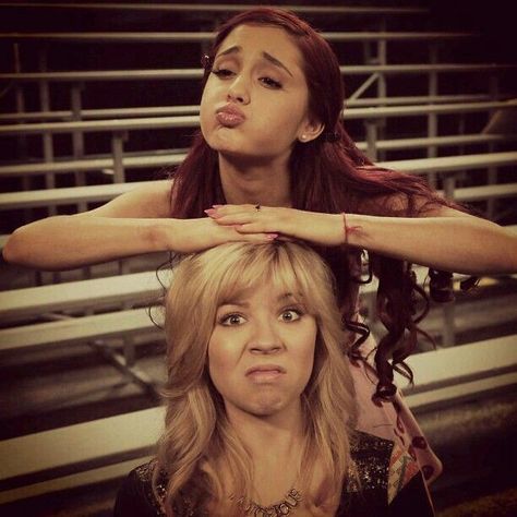 Sam And Cat Matching Pfp, Sam From Sam And Cat, Cat From Sam And Cat, Iconic Duos Best Friends Cartoon, Uk Icon, Iconic Duos, Ariana Grande Cat, Victorious Cast, Sam & Cat