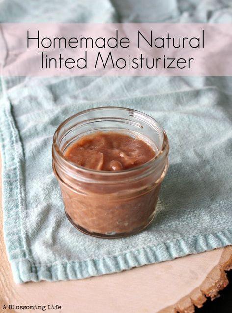 Homemade Natural Tinted Moisturizer Natural Tinted Moisturizer, Coffee Facial, Make Up Foundation, Homemade Moisturizer, Diy Deodorant, Homemade Lotion, Home Remedies For Hair, Luscious Hair, Avon Products