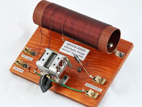 Remembering the Crystal Radio | Nuts & Volts Magazine Crystal Radio, Radio Kit, Diy Amplifier, Design Engineer, Computer Projects, Radio Design, Electronic Circuit Design, Retro Radios, Radio Antigua