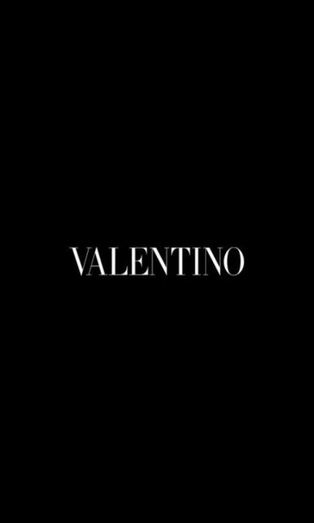 Valentino Logo, Text Logo Design, Calligraphy Words, Gucci Brand, Cute Black Wallpaper, Starry Nights, Homescreen Iphone, Fashion Wall Art, Picture This