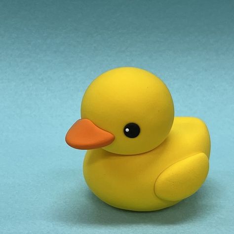 Duck Made Out Of Clay, Soft Clay Art Easy, Art From Clay, Cute Mini Clay Figures, Clay Easy Crafts, Soft Clay Art Ideas, Cute Air Dry Clay Ideas Animals, Mini Clay Figures Ideas, Clay Crafts Animals Easy