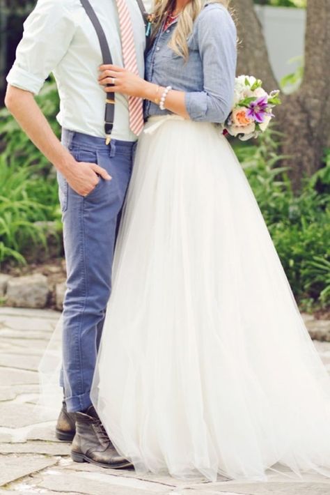 Something Blue: 17 Cool and Creative Chambray Wedding Ideas | Brit + Co Denim Wedding, Gonna In Tulle, Skirt Tutu, Wedding Theme Inspiration, Wedding Party Shirts, Tulle Maxi Skirt, Denim Inspiration, Casual Wedding Dress, Exclusive Wedding