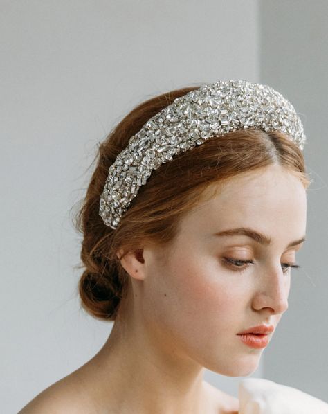 Wedding Short Hair, Pearl Bridal Headband, Luxury Hair Accessories, Chic Brides, Jennifer Behr, Crystal Headband, Floral Headpiece, Victoria Secret Angels, Luxury Hair