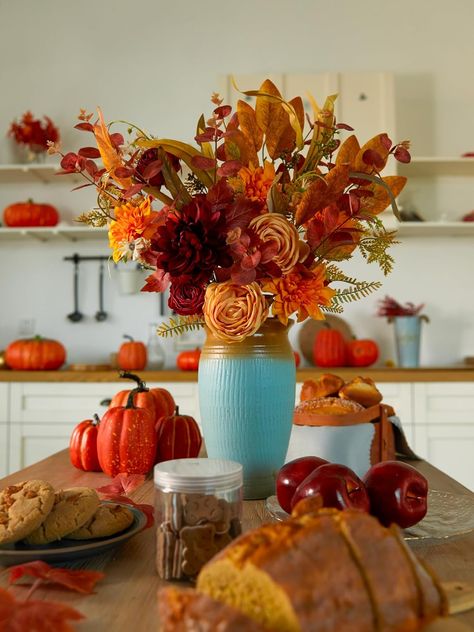 Tabletop Floral Arrangements, Budget Flowers, Fall Coffee Table Decor, Rose Ball, Dry Rose, Fall Coffee Table, Pumpkin Display, Get Well Gifts, Decorating Coffee Tables