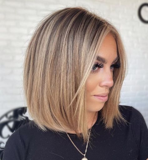 Straight No-Bangs Lob Hairstyle Thick Bob Haircut, Mid Haircuts, Lob Haircut Layered, Angled Hair, Balayage Bob, Balayage Blond, Blond Balayage, Lob Hairstyle, Lob Haircut