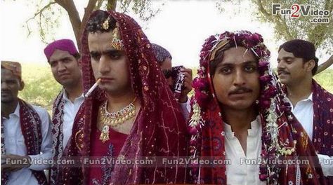 I'll go through with this, but there had better be a huge Bollywood-style group dance ending otherwise I'll be majorly pissed... Funny Wedding Pictures, Wedding Fail, Photos Funny, Group Dance, Wedding Image, Funny Wedding, Indian Man, Wedding Photography Poses, Wedding Humor