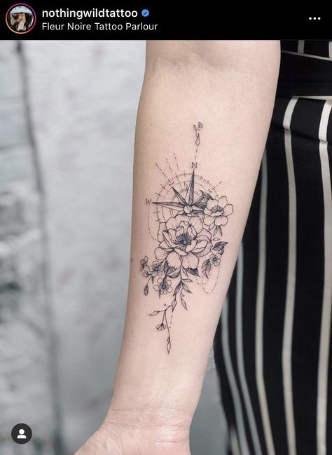 Mandala Compass Tattoo, Feminine Compass Tattoo, Arrow Tattoos For Women, Compass Rose Tattoo, Wanderlust Tattoo, Feminine Tattoo Sleeves, Tattoos For Women Flowers, Bff Tattoos, Forearm Tattoo Women