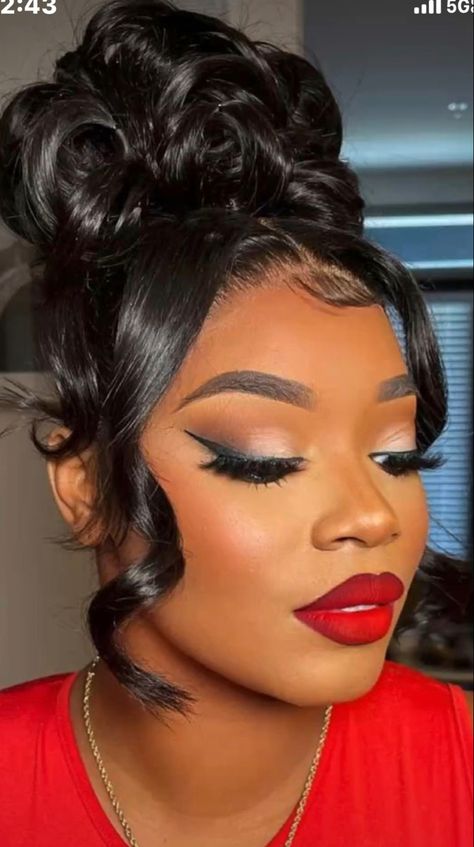 Black Hair Updo Hairstyles, Black Wedding Hairstyles, Hairstyles Medium Length, Bridal Hair Inspiration, Brown Skin Makeup, Hair Bridesmaid, Hair Ponytail Styles, Glamour Makeup, Bridesmaid Hairstyles