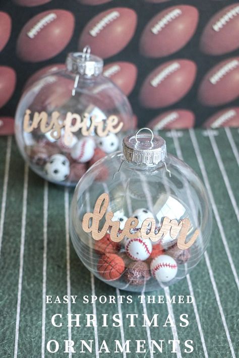 Football Christmas Ornaments, Family Kids Crafts, Baseball Christmas Ornaments, Easy Christmas Ideas, Baseball Christmas, Football Christmas, Diy Christmas Gift Ideas, Kids Christmas Ornaments, Diy Christmas Gifts Cheap