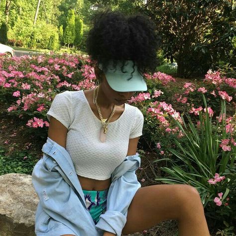 follow for poppin pin feed | @angeliees7 🥥✨ Afro Hair Outfits, Visor Hat Hairstyles, Visor Outfit, Curly Men, Visor Hairstyles, Summer Hair Styles, Wig Hat, Pelo Afro, Visor Hat