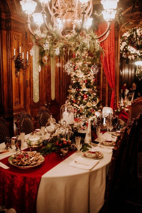 Christmas at victoria mansion, portland, maine Christmas In A Mansion, Opulent Christmas Table, Christmas Mansion Aesthetic, Christmas Royal Ball Aesthetic, Vintage Christmas Party Aesthetic, Mansion Christmas Decor, Victorian Christmas Table, Victorian Christmas Dinner, Victorian Christmas Party