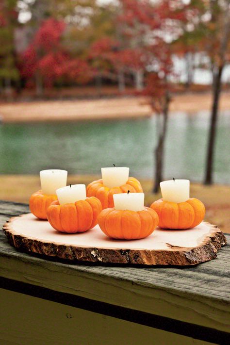 Memorial Service Decorations, Dollar Store Fall Decor, Sofas Design, Fall Decorating Ideas, Dollar Store Hacks, Autumn Decoration, Year 8, Pumpkin Candles, Fall Table Decor