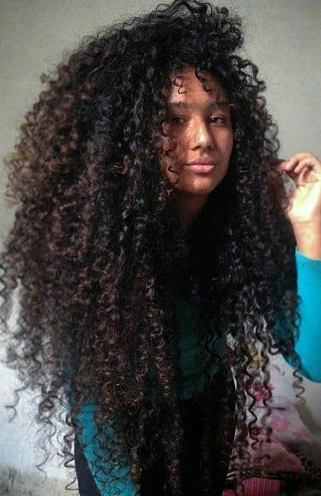 Big Long Curly Hair, Hair Long Curly, Curly Hair Long, Long Natural Curly Hair, Cabello Afro Natural, Curly Hair Beauty, Biracial Hair, Natural Hair Growth Tips, Natural Curly Hair