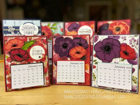 Make your own desktop calendars with just a few score lines Handmade Desk Calendar, Easel Calendar, Post It Note Holders, Poppy Cards, Calendar Craft, Mini Calendars, Calendar Gifts, Desktop Calendar, Easel Cards