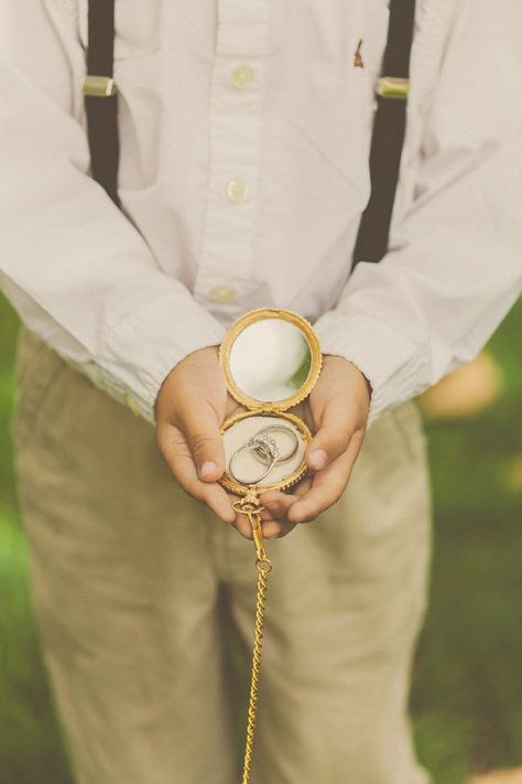 Wedding Rings Box, Trendy Wedding Rings, Ring Bearer Boxes, Ring Bearer Ideas, Rings Box, Wedding Ring Bearer Boxes, 1920's Wedding, Elegant Wedding Rings, Watch Ring