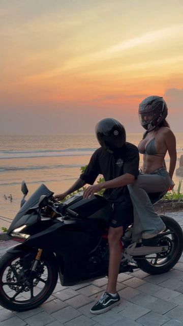 ᴄɪᴛʏ ʙɪᴋᴇ ʀᴀᴄɪɴɢ on Instagram: "Wait 😈😁 Follow @citybikeracingg for more daily content! Rider: @angelica_anderson___ and @aronrosme Moto: ★ 𝟏 🅽 𝟐 𝟑 𝟒 𝟓 𝟔 ★ ~~~~~~~~~~~~~~~~~~~~~~~~~~~ #bikelifemafia #rideconnected #superbikegram #bikersaroundtheglobe #superbikesparadise #motorcycleplanet #bikerhood #citybikeracingg #motorcycle #motolife #moto #bikelife #bike #bikegirl #girlfriend #bikerlife #biker #bikersofinstagram ~~~~~~~~~~~~~~~~~~~~~~~~~~~" Motorcycle Girlfriend, Angelica Anderson, Biker Life, Bikes Girl, Super Bikes, Racing Bikes, Bike Life, 1 2 3, Bike