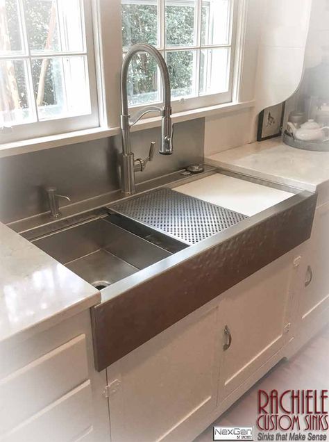 Farm style sink with integral backsplash.  Makes DIY countertops much easier. Stainless Steel Farmhouse Sink, Workstation Sink, Best Kitchen Sinks, Rustic Country Kitchens, Sinks Kitchen Stainless, Kitchen Sink Design, Double Bowl Kitchen Sink, Farm Sink, Farmhouse Sink Kitchen