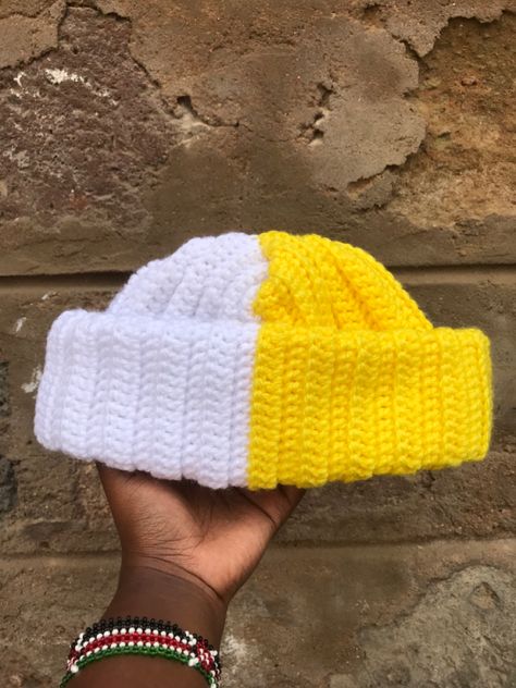 Crotchet Beanie, White Crochet Beanie, Yellow And White Crochet, Crotchet Beanies, Crochet Beanies, Hat Patterns, Crochet Beanie, Crochet Hat, White Crochet