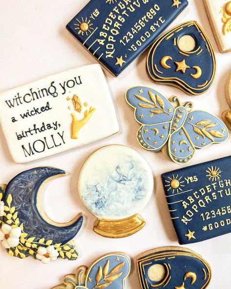 Magic Cookies Decorated, Zodiac Cookies Decorated, 30 Birthday Cookies Decorated, Virgo Cookies, Tarot Card Cookies, Crystal Ball Cookies, Spooky Cookies Decorated, Tarot Cookies, Witchy Cookies