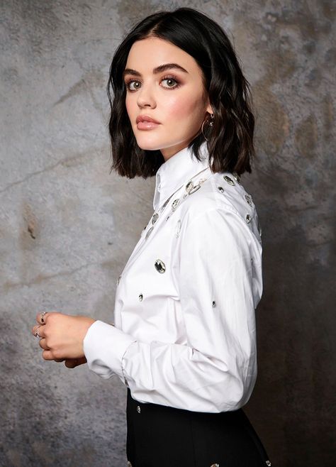 lucy hale tumblah Lucy Hale Movies, Lucy Hale Makeup, Lucy Hale Hair, Lucy Hale Outfits, Lucy Hale Style, Lucy Hale, Brown Blonde Hair, Hair Envy, Shoulder Length Hair