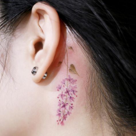 Lilac flower tattoo without black outline. Perfect! Lilac Tattoo, Behind Ear Tattoos, Korean Tattoo Artist, Petit Tattoo, Tato Henna, Tattoo Zeichnungen, Small Flower Tattoos, Hawaiian Tattoo, Tattoo Cover Up