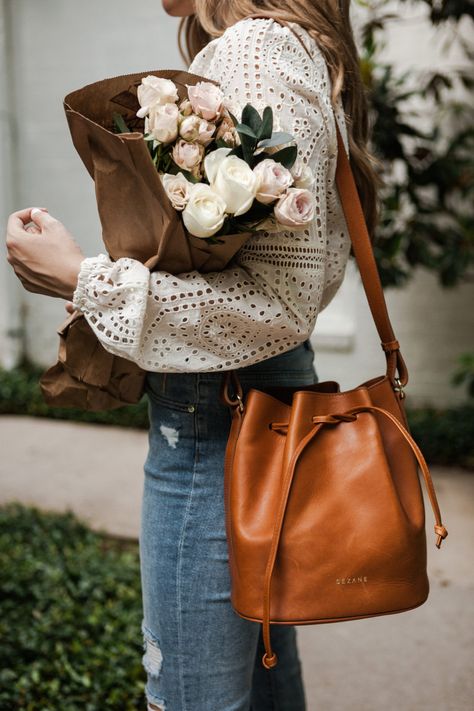 Holiday Weekend | The Teacher Diva: a Dallas Fashion Blog featuring Beauty & Lifestyle Mode Shoes, Style Parisienne, Dallas Fashion, Bohemian Tops, Brown Bag, Holiday Weekend, Beauty Lifestyle, The Teacher, Look Vintage