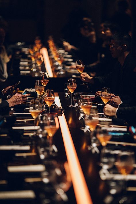 Dom Pérignon Reveals its Latest Rosé in a Temple-Themed Dinner Party in Kyoto - Galerie Corporate Party Ideas, Kyoto Temple, Champagne Brands, Random Products, Dog Bite, Android Art, Themed Dinner, Dinner Party Themes, Japanese Chef