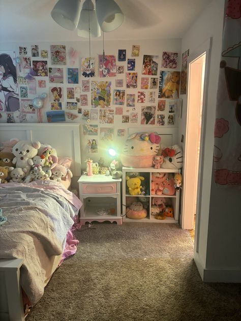 kawaiikei/ sanrio Sharing Room Aesthetic, Bedroom Coquette, Sanrio Bedroom, Sanrio Room, Hello Kitty Room Decor, Diy Girls Bedroom, Cute Bedroom Ideas, Bedroom Setup, Pinterest Room Decor