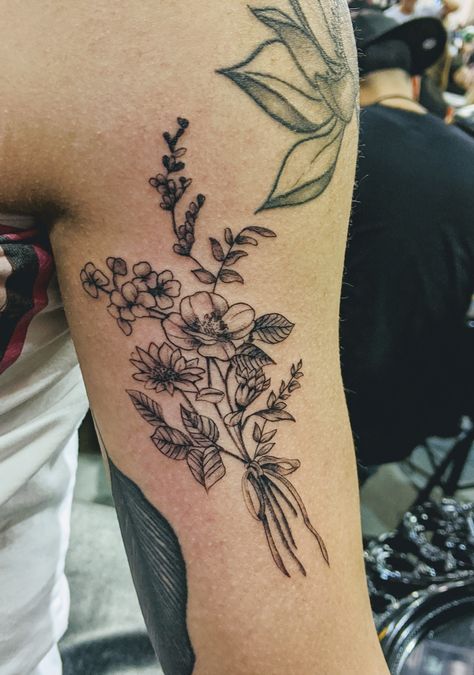 Can someone identify the flowers for me? Flower Bouquet by Jay Prick at Holistic Ink Boston MA. #tattoos #tattoo #beauty Big Flower Piece Tattoo, Medium Size Flower Tattoos, Siblings Tattoo, Grandma Tattoo, Collar Tattoo, Grandma Tattoos, Tattoo Coverup, Flower Bouquet Tattoo, Trending Tattoos