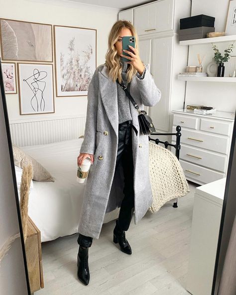 Grey Peacoat Outfit, Peacoat Womens Outfit, Bond Outfits, Peacoat Outfit, Grey Peacoat, Peacoat Womens, Modest Fits, Poznan, Classy Women