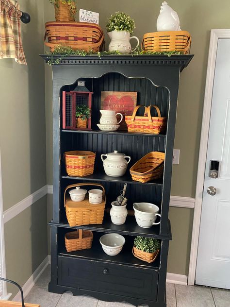 Longaberger Basket Ideas Storage, Longaberger Baskets Decorating With, Longerberger Baskets Ideas, Decorating With Longerberger Baskets, Longaberger Basket Stain, Longaberger Basket Ideas, Basket Decor Ideas, Dream Farmhouse, Home Organisation