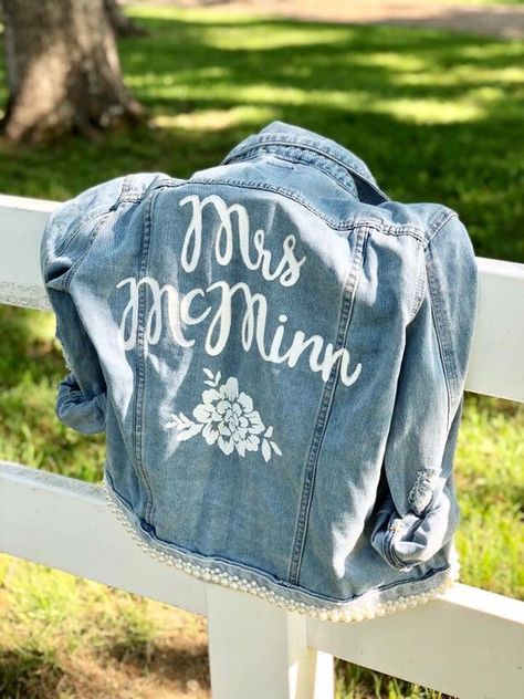 Personalized Bridal Denim Jacket Jean Jacket With Pearls, Wedding Jean Jacket, Custom Jean Jacket, Bride Jacket, Popped Collar, Personalized Jacket, Custom Denim Jacket, Denim Jacket Patches, Custom Jeans