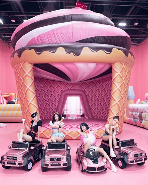 Blackpink Ice-cream, History Posters, Blackpink Poster, Dara Kpop, Blackpink And Bts, Blackpink Video, Kim Jisoo, Blackpink Photos, Black Pink Kpop