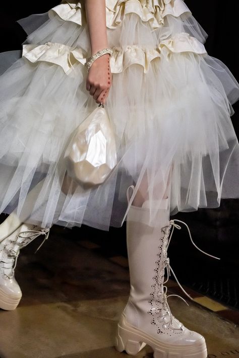 Simone Rocha Spring 2022 Ready-to-Wear Collection | Vogue A Dress, Ruffles, Close Up, Ready To Wear, Vogue, Skirt, Boots, White