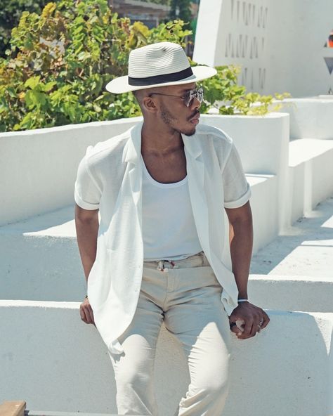 Black Male Fashion, Panama Hat Outfit, Summer Hats For Men, Ideas For The Beach, Mens Beach Hats, Hat Outfit Men, White Outfit For Men, White Cowboy Hat, 2020 Style