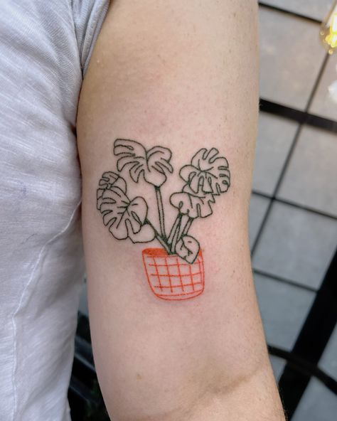 handpoked monstera today in orange and khaki green 🪴 taken from my house plant flash sheet. swipe along to see the whole sheet. loads of plants to choose from! I’d love to do more of these! I can swap the pots and colours etc too just ask message me or use my booking form to book yours ✨ handpoke tattoos at @harmlesstattoo Braintree, Essex #handpoke #stickandpoke #sticknpoke #londonhandpoke #essexhandpoke #essextattoo #suffolktattoo #hertfordshiretattoo #smalltattoo #tattooideas #fineline... Small House Plant Tattoo, Plant Pot Tattoo, Monstera Plant Tattoo, Monstera Tattoo, Tattoo Cool, Small House Plants, Plant Tattoo, Stick N Poke, Flash Sheet