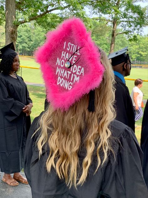 Cute Graduation Cap Designs, Funny Graduation Cap Decoration, Cap Decoration Graduation, Pink Graduation Party, Funny Graduation Caps, Graduation Cap Ideas, Nurse Graduation Cap, College Grad Cap Ideas, Grad Cap Decorated