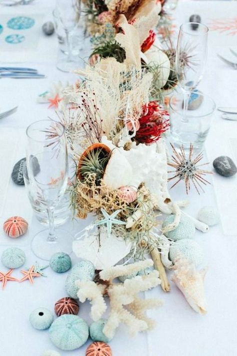 beach wedding decoration centerpiece with coral with marine plants igloophoto #party #launchparty #event Beach Wedding Decorations Reception, Beach Wedding Centerpieces, Romantic Wedding Ceremony, Summer Wedding Decorations, Sea Wedding, Ocean Wedding, Beach Wedding Cake, Beach Wedding Inspiration, Beach Wedding Decorations