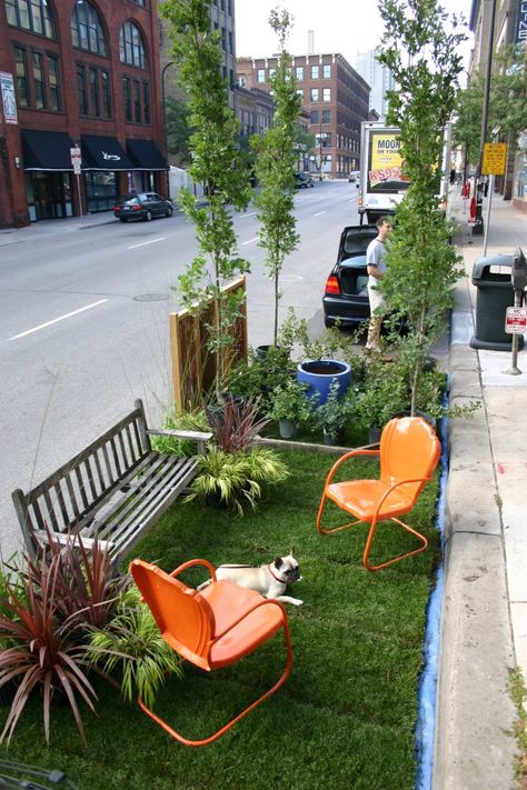 Parking space mini park Urban Ideas, City Of Adelaide, Pocket Park, Urban Park, Urban Furniture, Street Furniture, Parking Design, Street Design, Urban Spaces