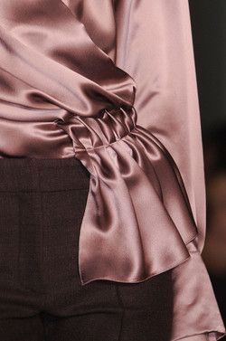 <3<3 Rosé Aesthetic, Mode Abaya, Rosé Brown, Soft Summer, Antique Roses, Color Analysis, Blush Roses, Color Collection, Rose Color