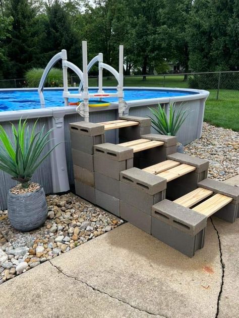 Large Yard Landscaping Ideas, Large Yard Landscaping, Recycling Furniture, Above Ground Pool Steps, Deck Piscina, Pool Deck Plans, Outdoor Pool Area, Swimming Pool Landscaping, Pool Steps