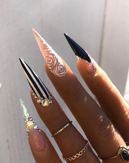 #nails #nailart #nailsofinstagram #manicure #nailsoftheday #gelnails #beauty #nailsart #nail #u #nailsdesign #naildesign #nailsonfleek #acrylicnails #nailtech #nailstagram #naildesigns #instanails #nailstyle #nailsnailsnails #nailartist #nailpolish #nailinspo #inspire #nailswag #gelpolish #love #unhas #gel #glitternails Acrylic Stiletto Nails, Stiletto Nail Art, Nails Stiletto, Stiletto Nails Designs, Nail Swag, Halloween Nail Designs, Nail Art Galleries, Luxury Nails, Bling Nails